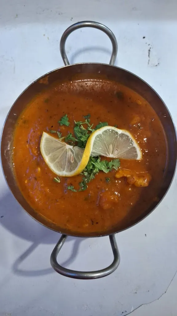 ROYAL ISHA_Benamocarra_slider_image_3