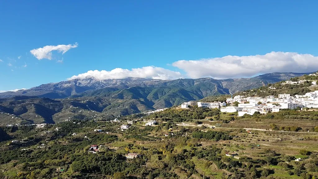 Mesón La Comuna_Benamocarra_slider_image_3