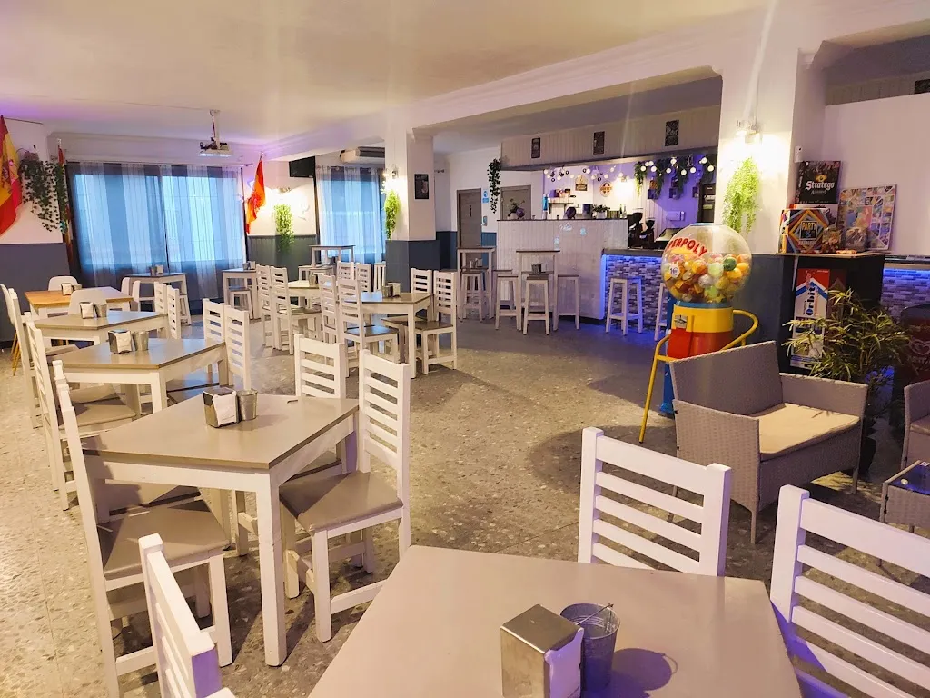 The Nano's Coffee restaurant in Benaoján