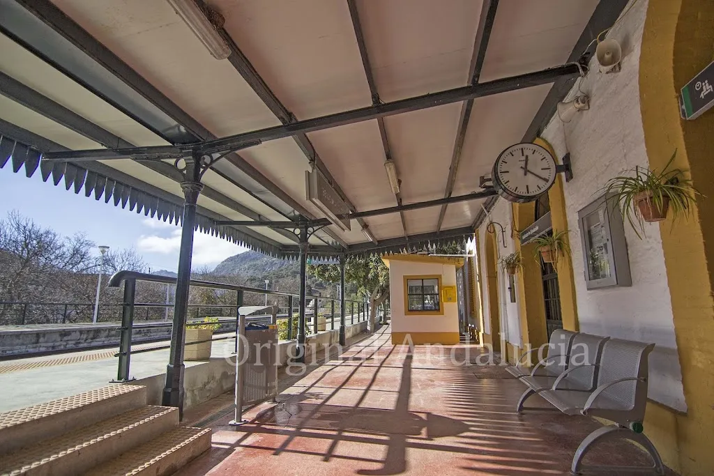 Original Andalucia_Estacíon de Benaojan-Montejaque Adif_Benaoján_review