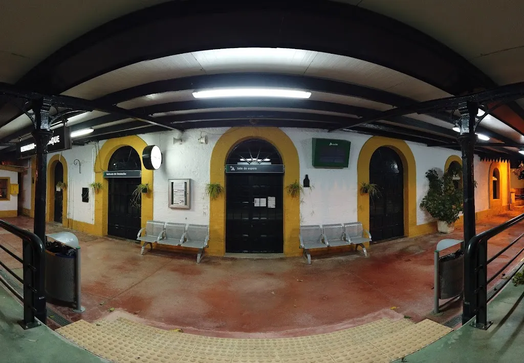 Estacíon de Benaojan-Montejaque Adif_Benaoján_slider_image_3