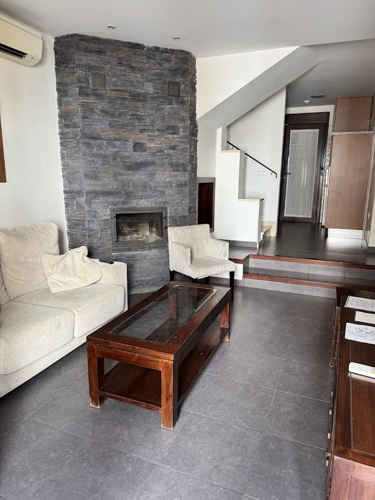 Tarnia Desborough_Apartamentos Ardales_Carratraca_review