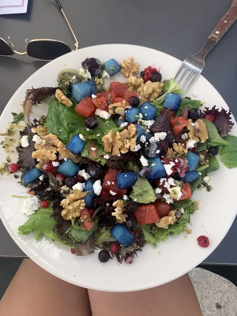 Saskia Schmidt_Bar ParribaPabajo_Cartajima_review