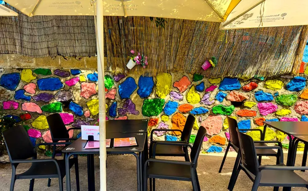 Bar ParribaPabajo restaurant in Cartajima