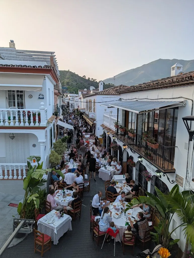 Chris Page_La Escalera De Balthazar_Benahavís_recensione