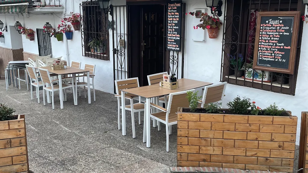 Las Cañas Viejas restaurant in Benahavís