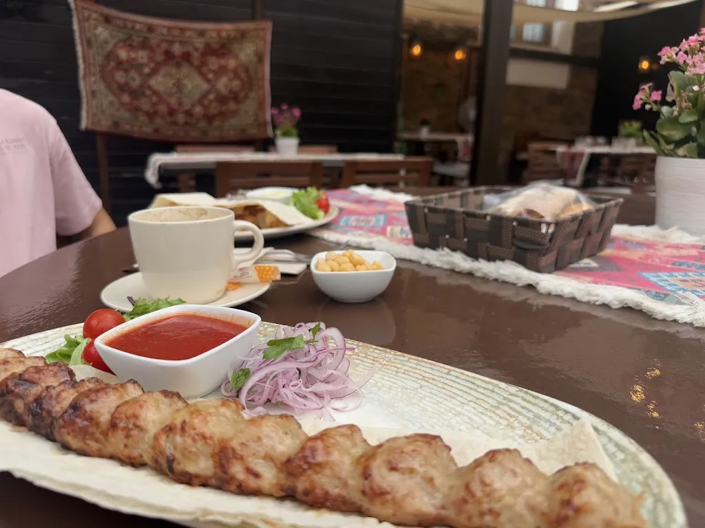 Karas Grill Restaurant_Benahavís_slider_image_3