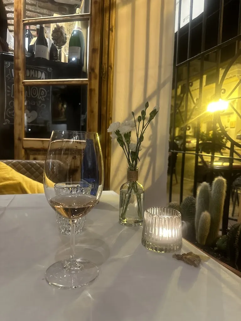 Margareth Maia Crawford_BODEGON GALLERY Restaurante & Tienda de Vinos_Benahavís_review