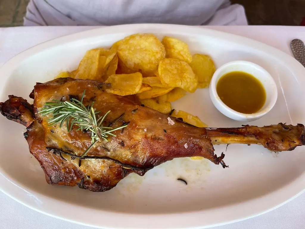 Menu_Restaurante Alcuzcuz Gallery at Hotel Alcuzcuz_Benahavís_image_6