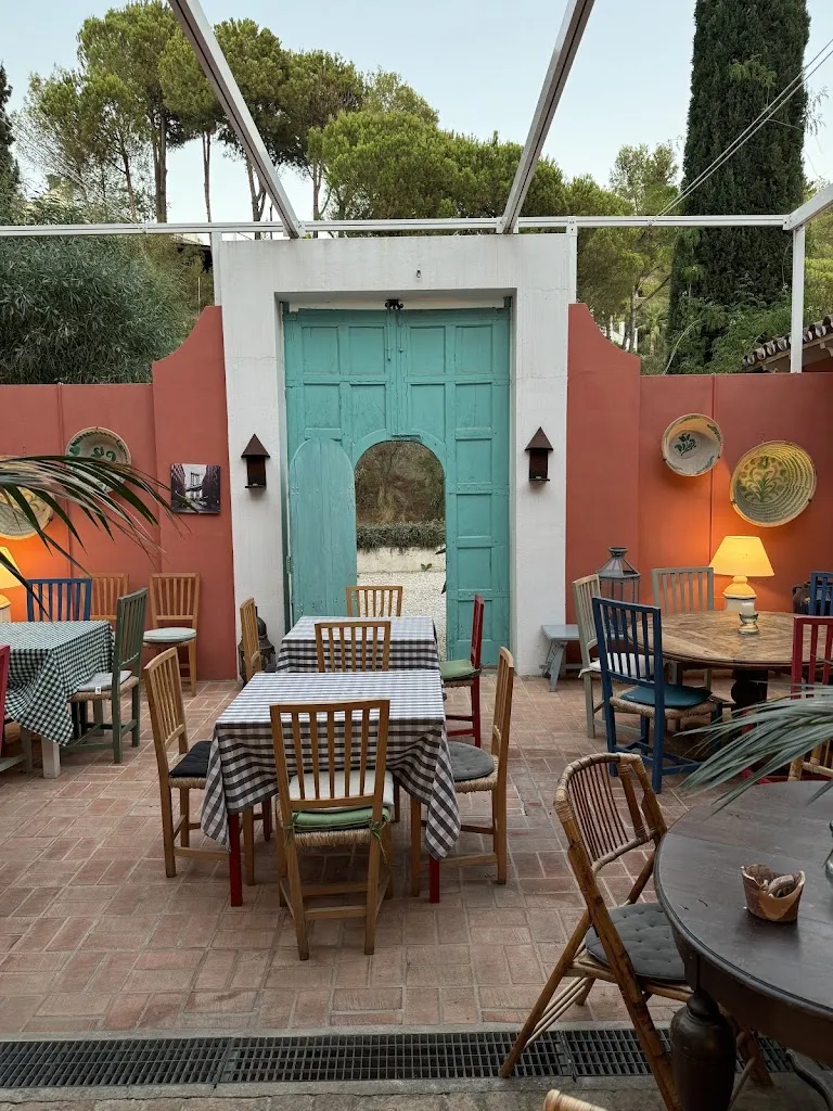 JJ_Restaurante Alcuzcuz Gallery at Hotel Alcuzcuz_Benahavís_review