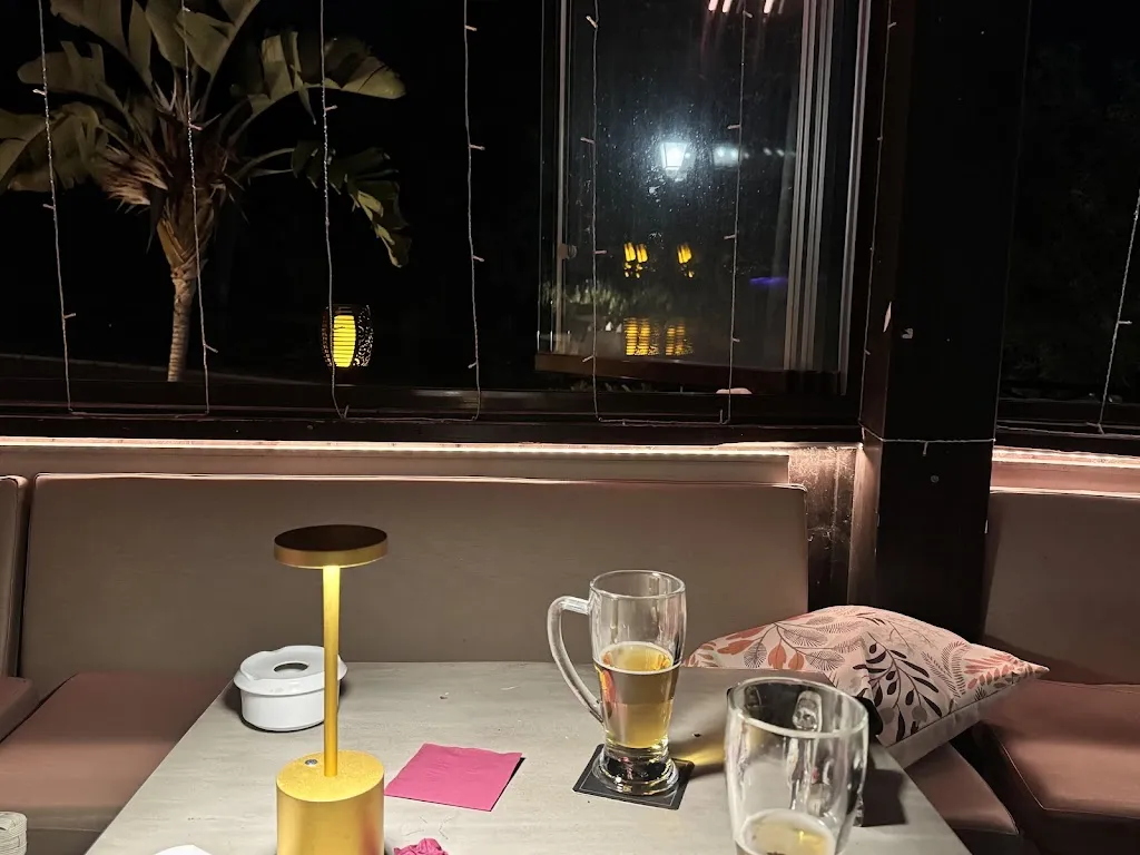 Луиза Нетбай_All in 1 Café - Restaurant & Bar_Benahavís_review