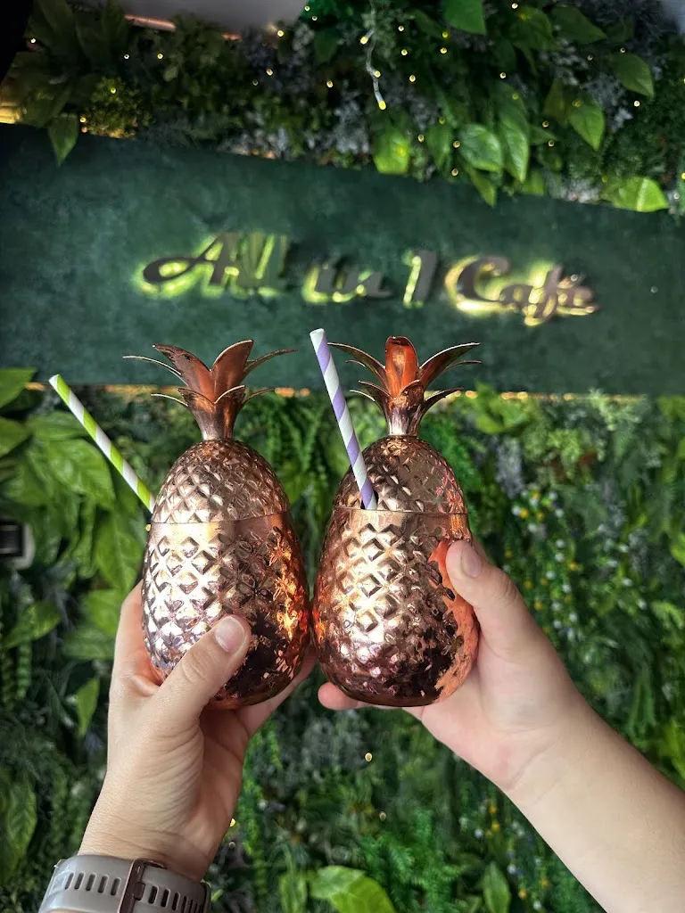 Najwa Marafie_All in 1 Café - Restaurant & Bar_Benahavís_review