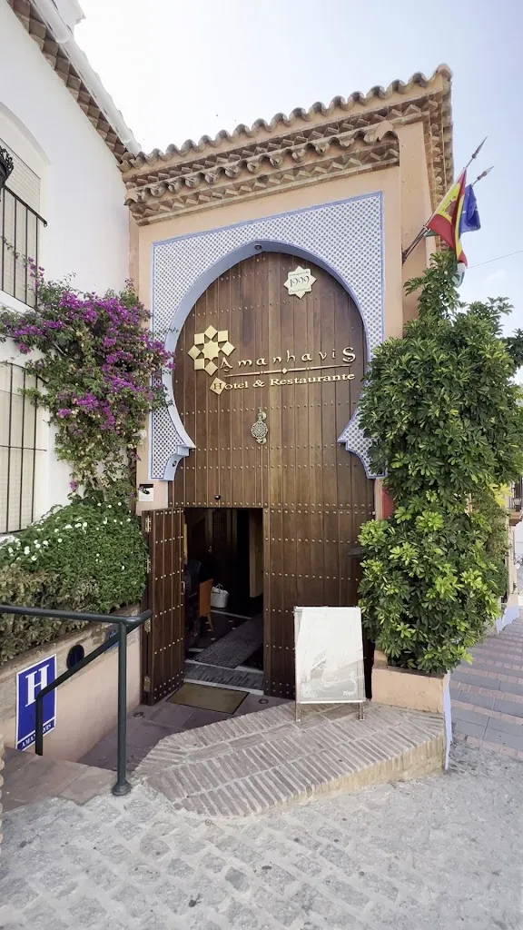 Hotel and Restaurant Amanhavis restaurant in Benahavís