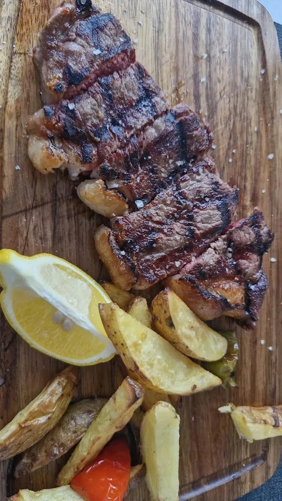 Wim Johnen_ASADO DE TIRA SL_Benahavís_review