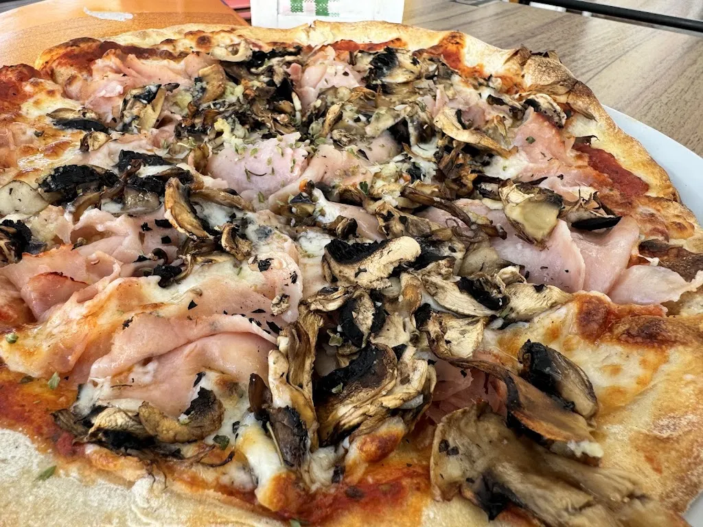 Paulina Culka_Pizzeria Canela_Benahavís_review