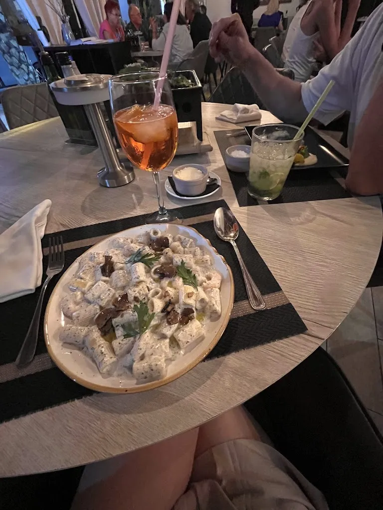 Weronika Grabczak_Da Checco & Paola_Benalmádena_review