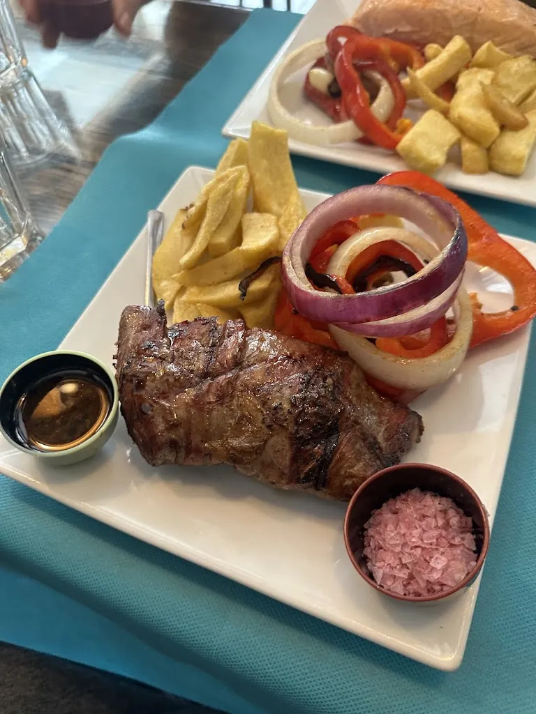 Milán Kádár_Asador Malbec Wine Club_Benalmádena_recensione