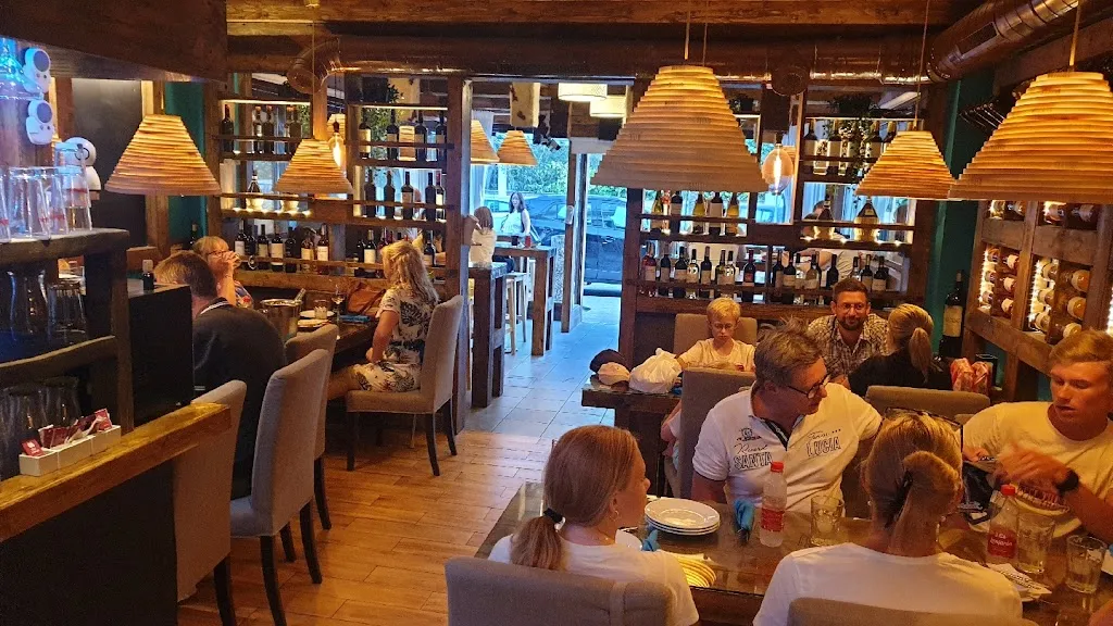 Asador Malbec Wine Club restaurant in Benalmádena