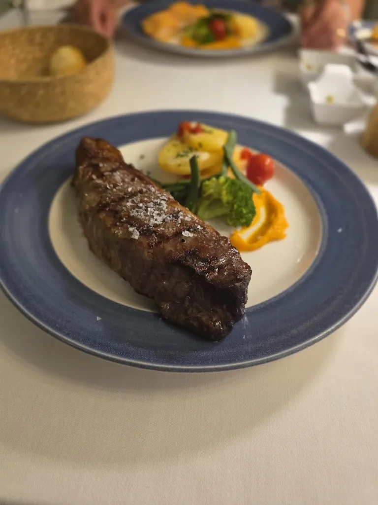 Ian Vidamour_Escorpio_Benalmádena_review