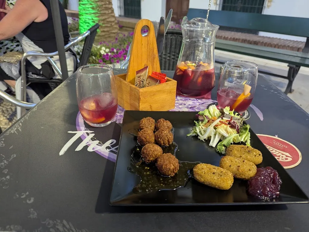 Kabik_The Lilac Tree Restaurant & Bar_Benalmádena_review