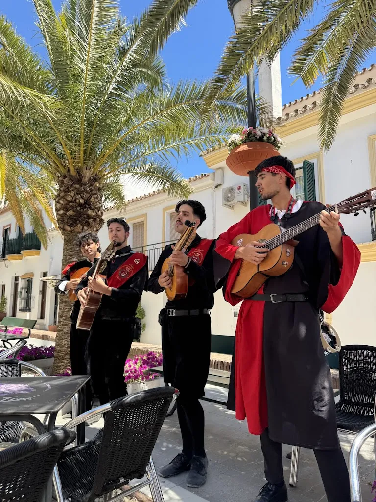 Laila Albalkhi_The Lilac Tree Restaurant & Bar_Benalmádena_review