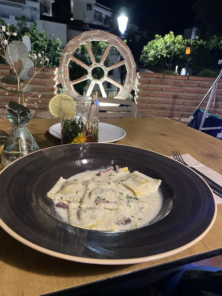 Karine Dessa_Venetiis Restaurant_Benalmádena_review