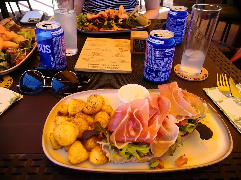 Ela Zakrzewska_Bistró del oso GRIZZLY_Benalmádena_review