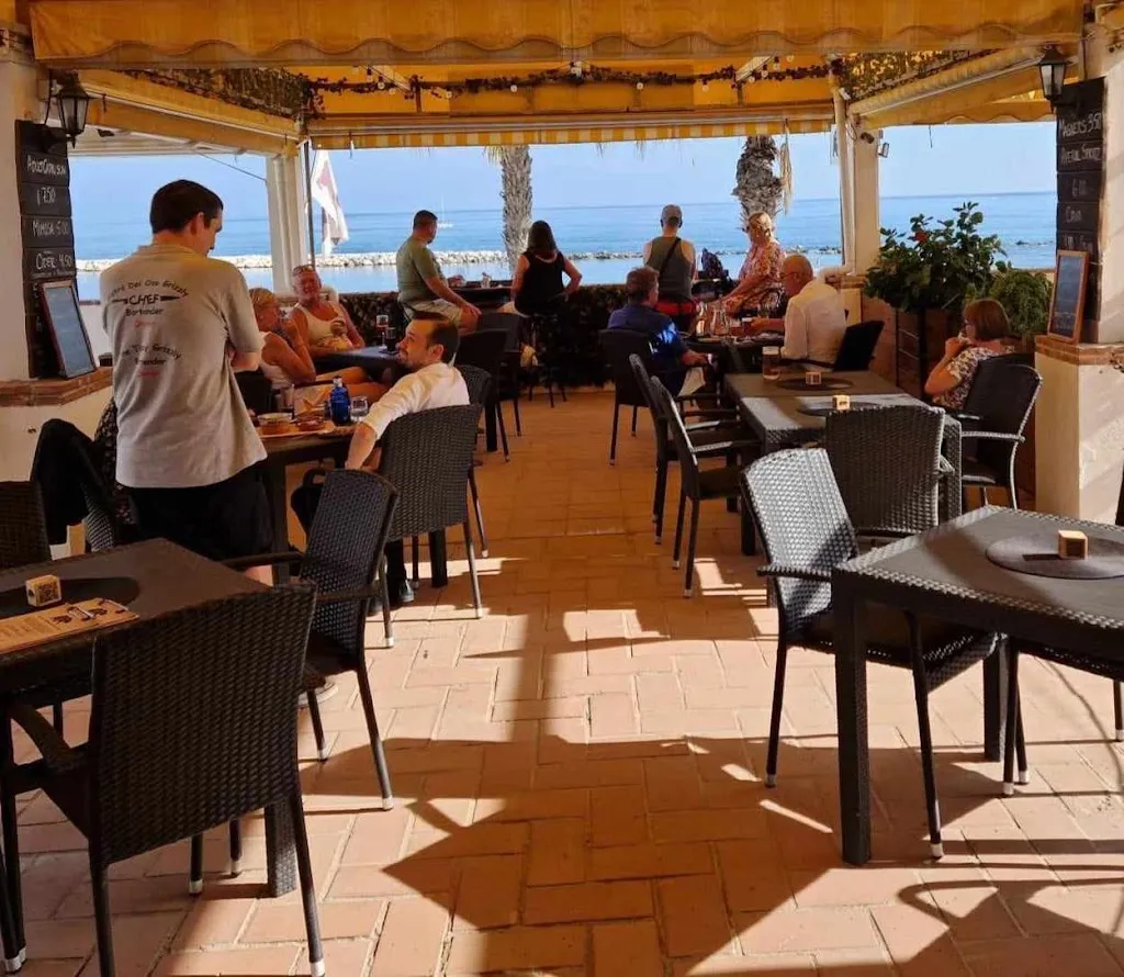 Bistró del oso GRIZZLY restaurant in Benalmádena