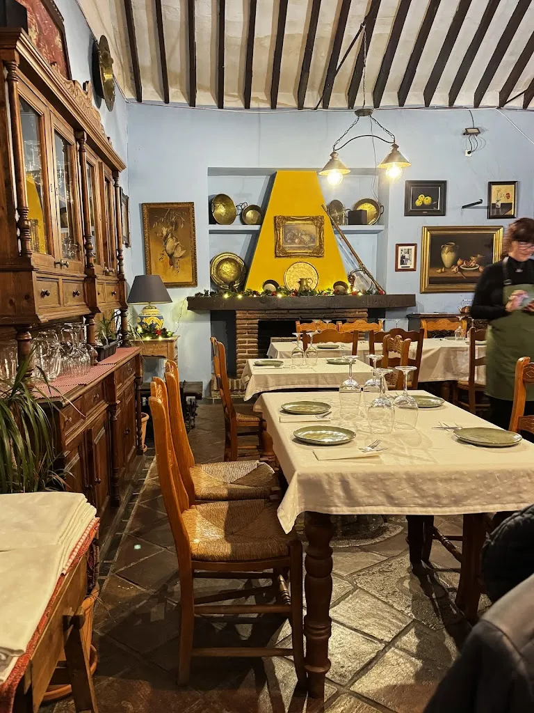 Hotel-Restaurante Verde Oliva restaurant in Comares