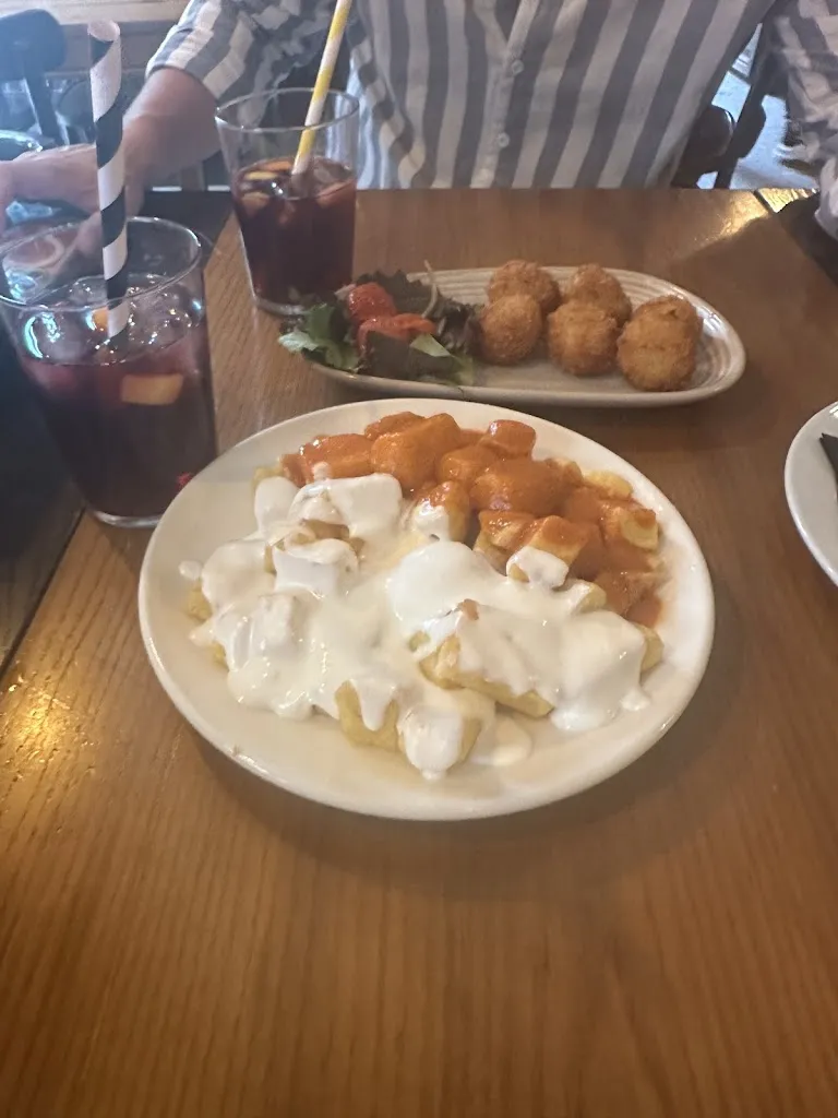 Johnny M_Cuevas El Secreto_Cuevas Bajas_review