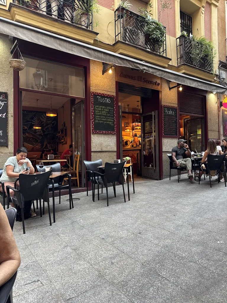 Cuevas El Secreto_Cuevas Bajas_slider_image_3