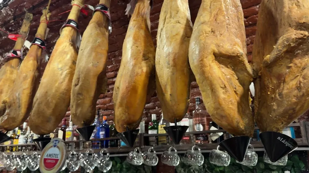 Las Cuevas del Duque_Cuevas Bajas_slider_image_2