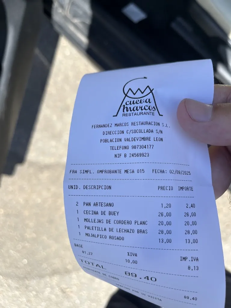 Iñigo R C_Cueva Marcos_Cuevas de San Marcos_recensione