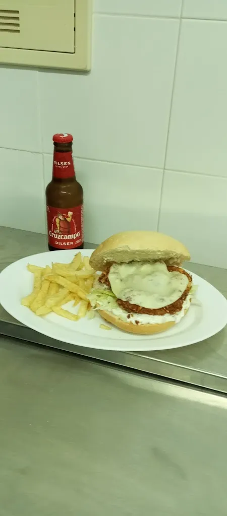 Menu_Bar restaurante la Piscina_Cuevas de San Marcos_image_8