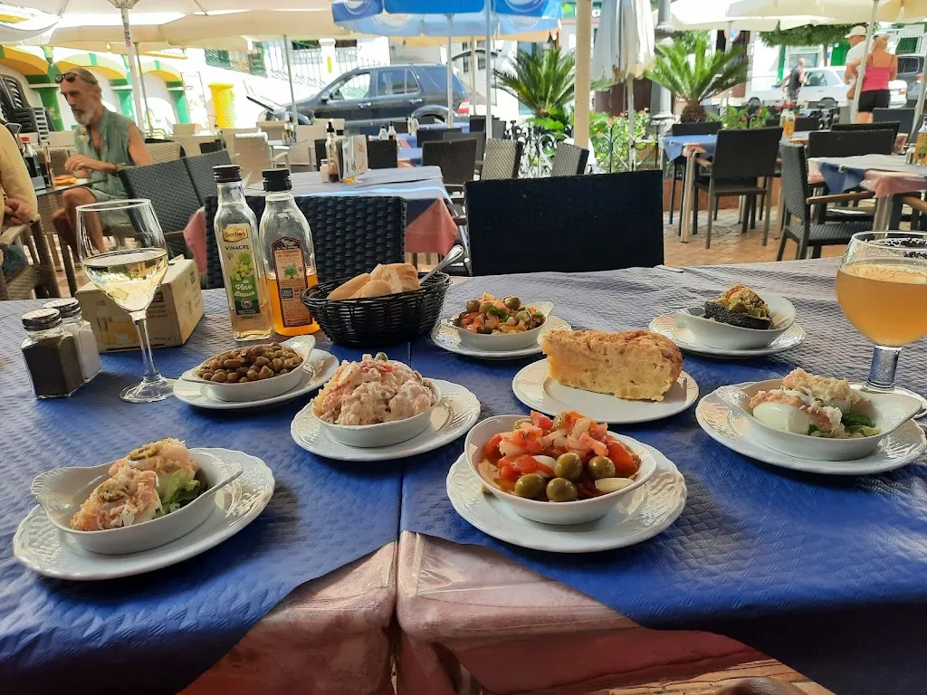 Bar Restaurante Casa Perico_Cómpeta_slider_image_3