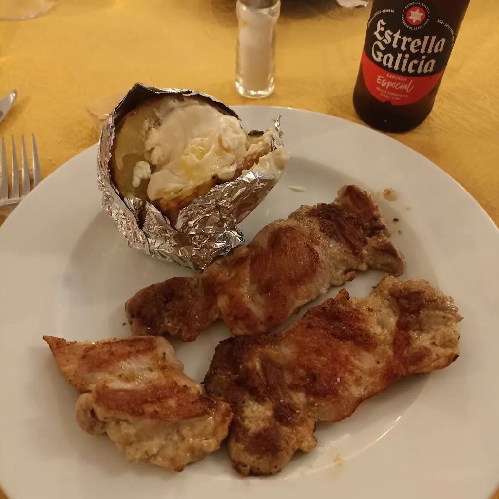 Menu_Restaurante Lagares_Cuevas del Becerro_image_7