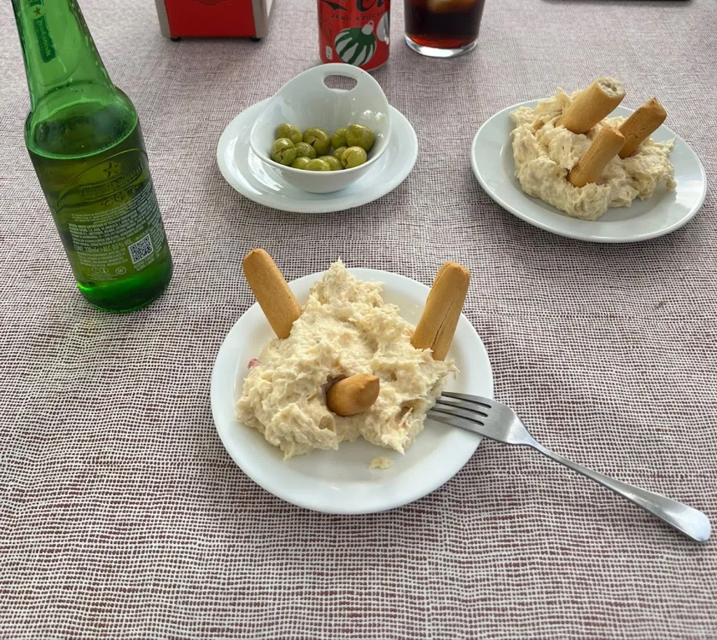 Menu_Restaurante Lagares_Cuevas del Becerro_image_8