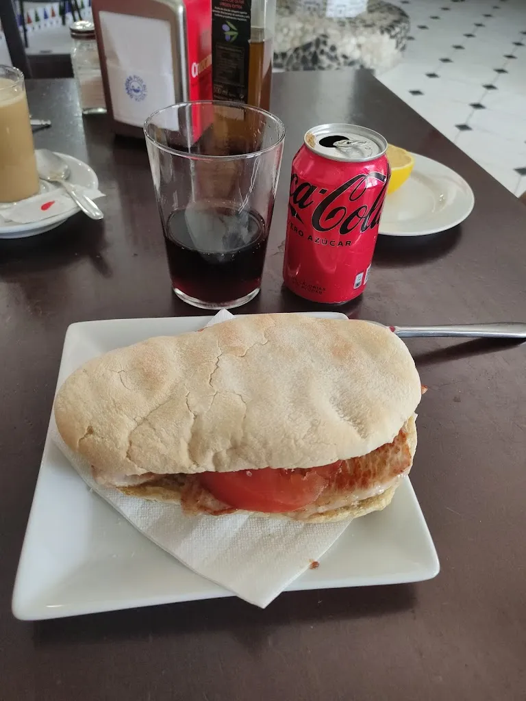 Menu_Restaurante Lagares_Cuevas del Becerro_image_9