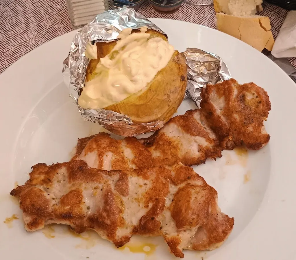 Restaurante Lagares_Cuevas del Becerro_slider_image_2