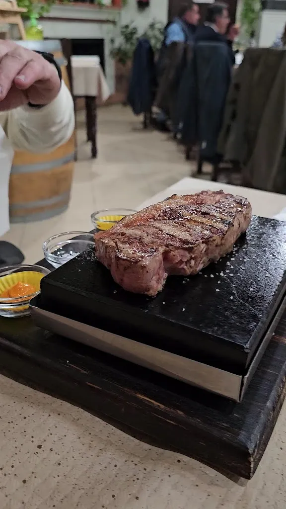 Restaurante La Piscina_Cuevas del Becerro_slider_image_2