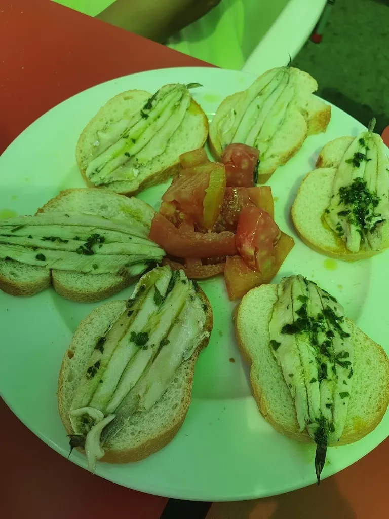 Menu_bar pedro_Cuevas del Becerro_image_6