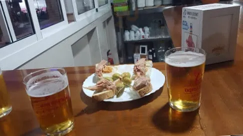 bar pedro_Cuevas del Becerro_slider_image_3