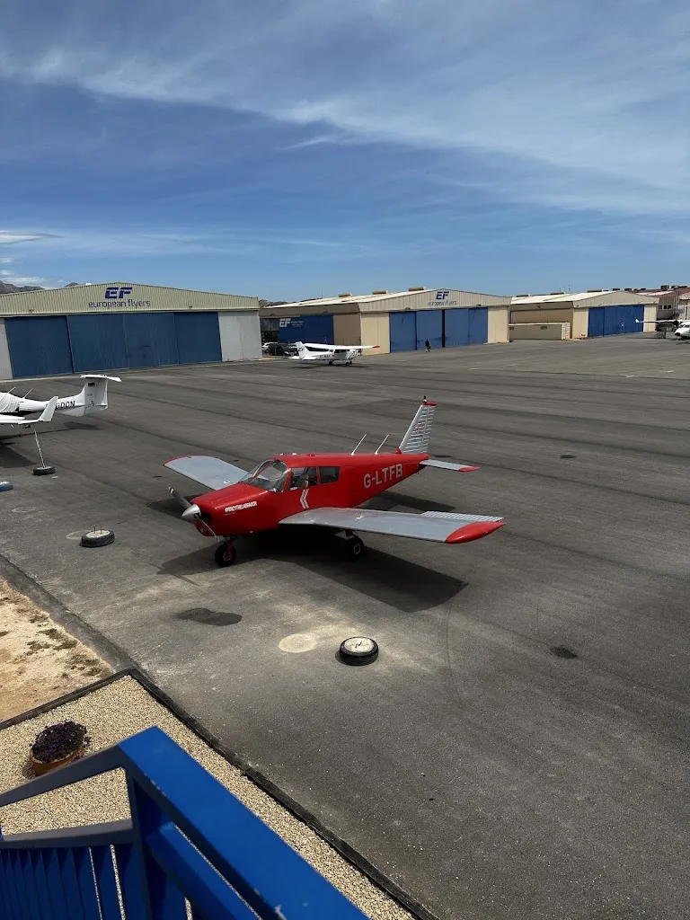 clifford marker_Bar Restaurante Aeroclub Mutxamel_Mutxamel_review