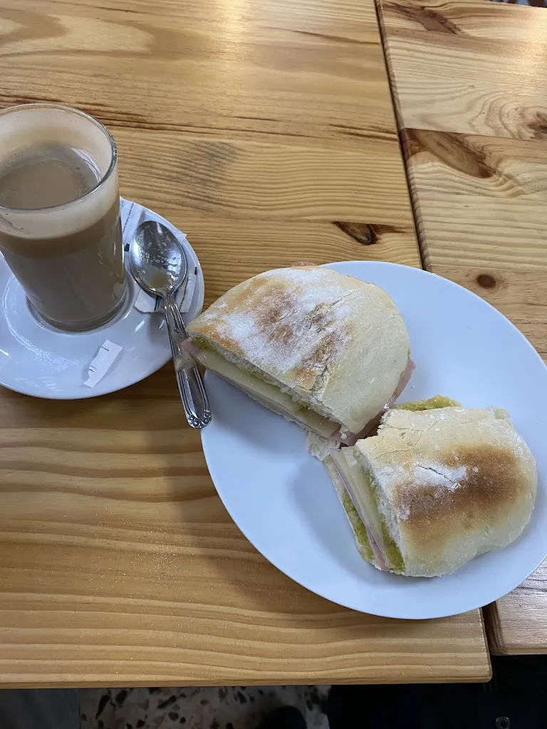 Francisco Balbuena Palomo_Cafeteria nuevo Parque, Cartama_Cártama_review