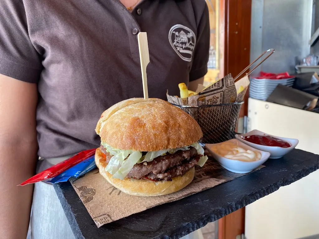 Chiringuito Ania & Mayra_Cártama_slider_image_3