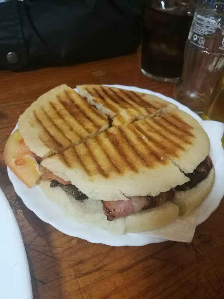 Menu_Hamburgueseria Cynthia_Cártama_image_4