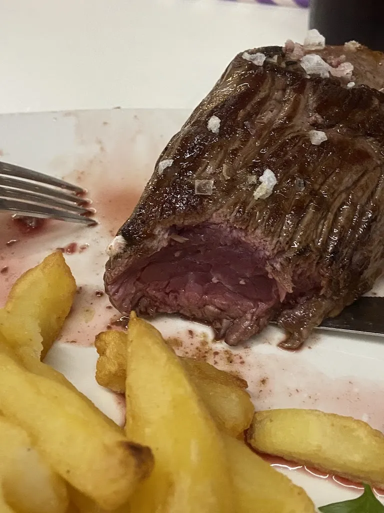 Lilla Kaszonyi_Restaurante Taberna Diez_Estepona_review