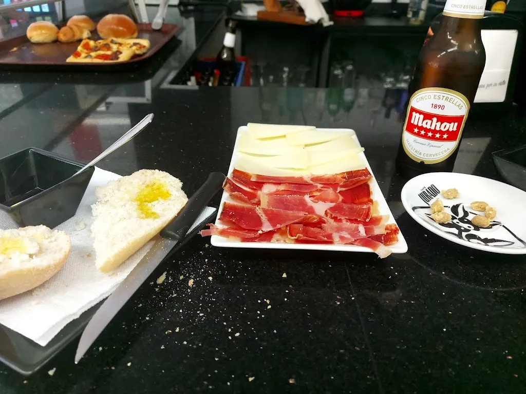 Naturaleza Senderos_Bar Rosa_Mutxamel_review