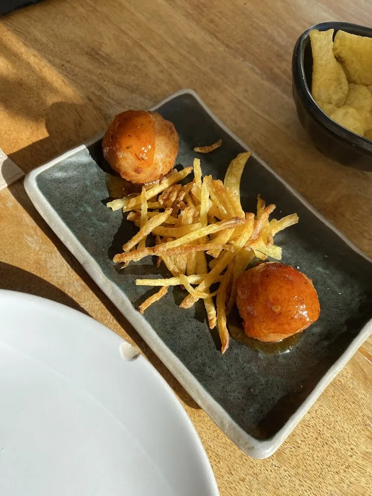 Sofia Torres_Tapas Diez_Estepona_review