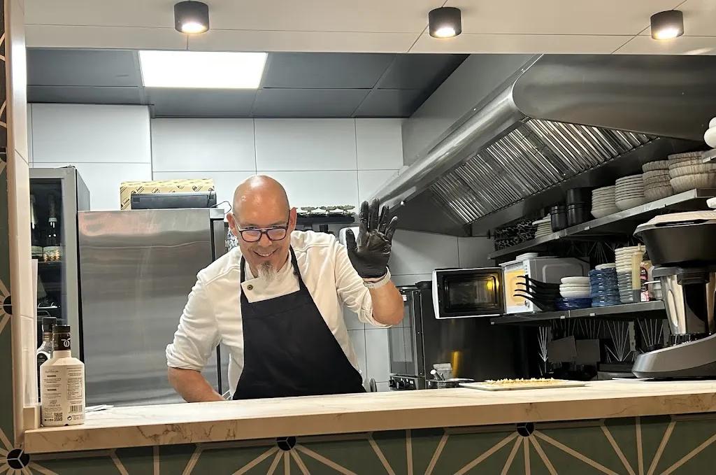 Sue Campbell_Restaurante Kuvo_Estepona_recensione